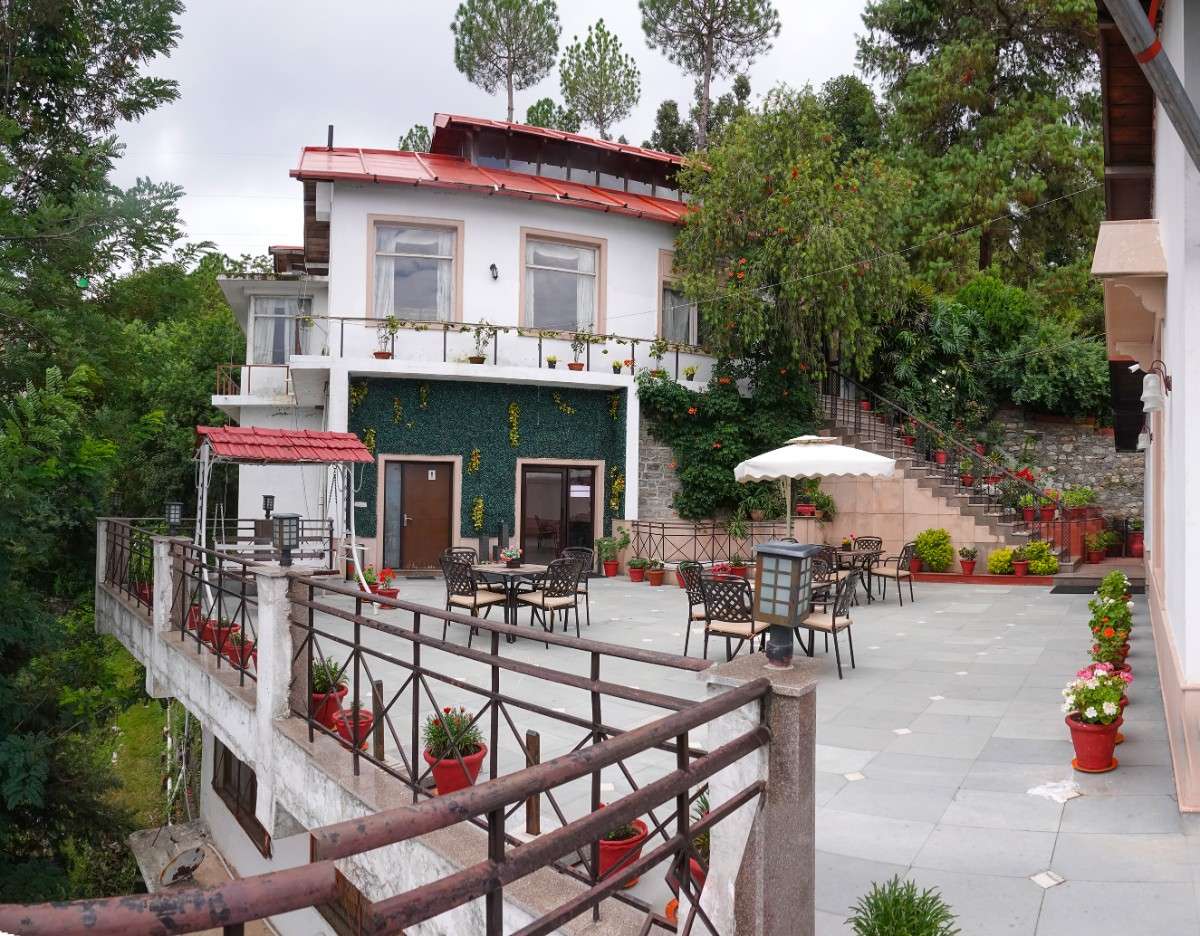woodsvilla_residency_ranikhet_img